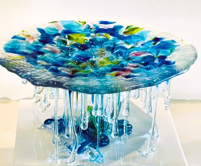 Dripping Glass Sculpture - Image 7