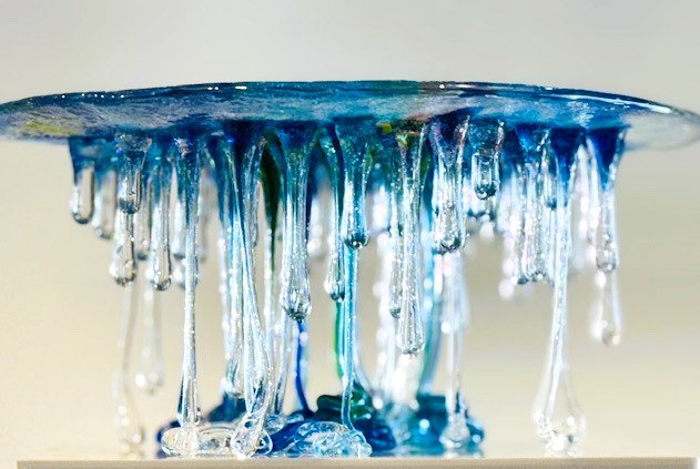 Dripping Glass Sculpture - Image 6